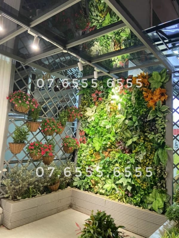 Tường Cây Giả