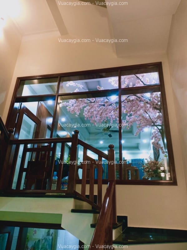 Cây hoa anh đào giả trang trí phòng khách