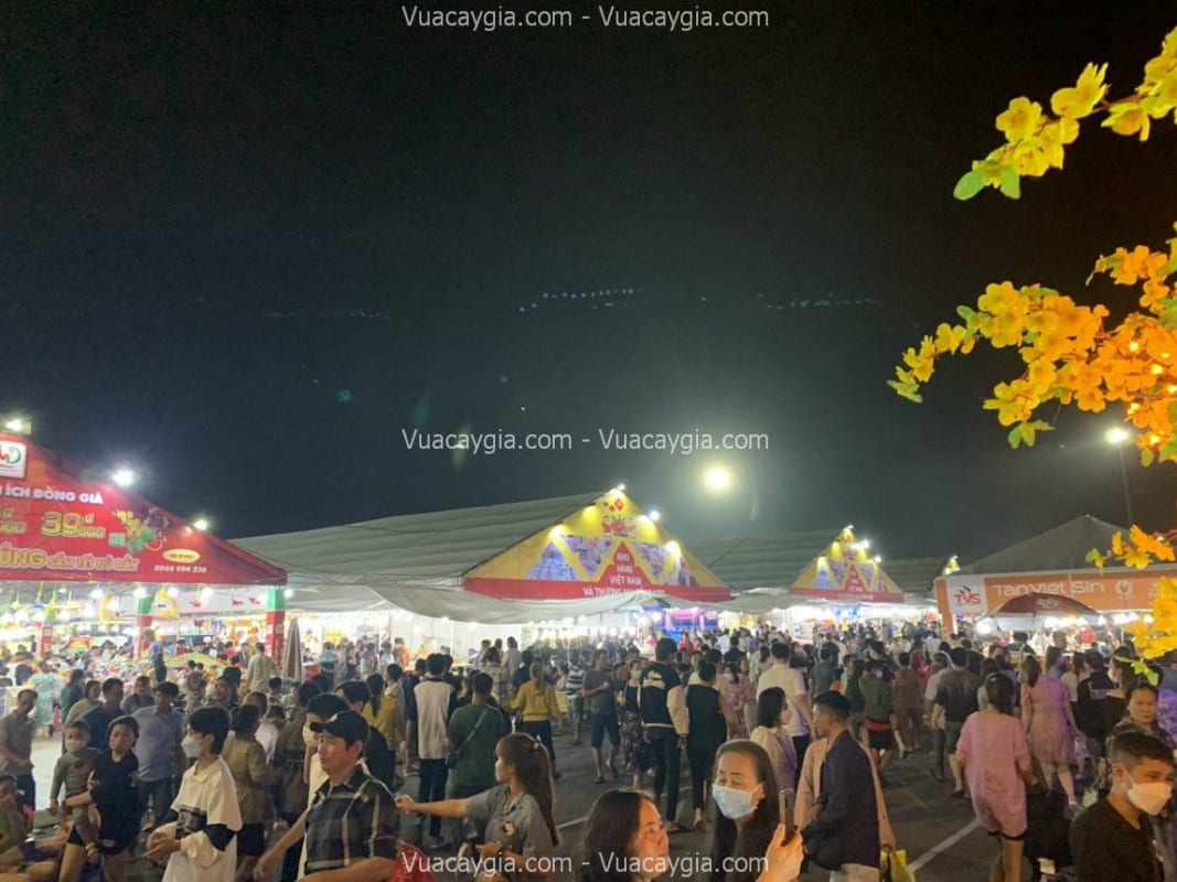 Thi công cây hoa đào giả Hà Nội