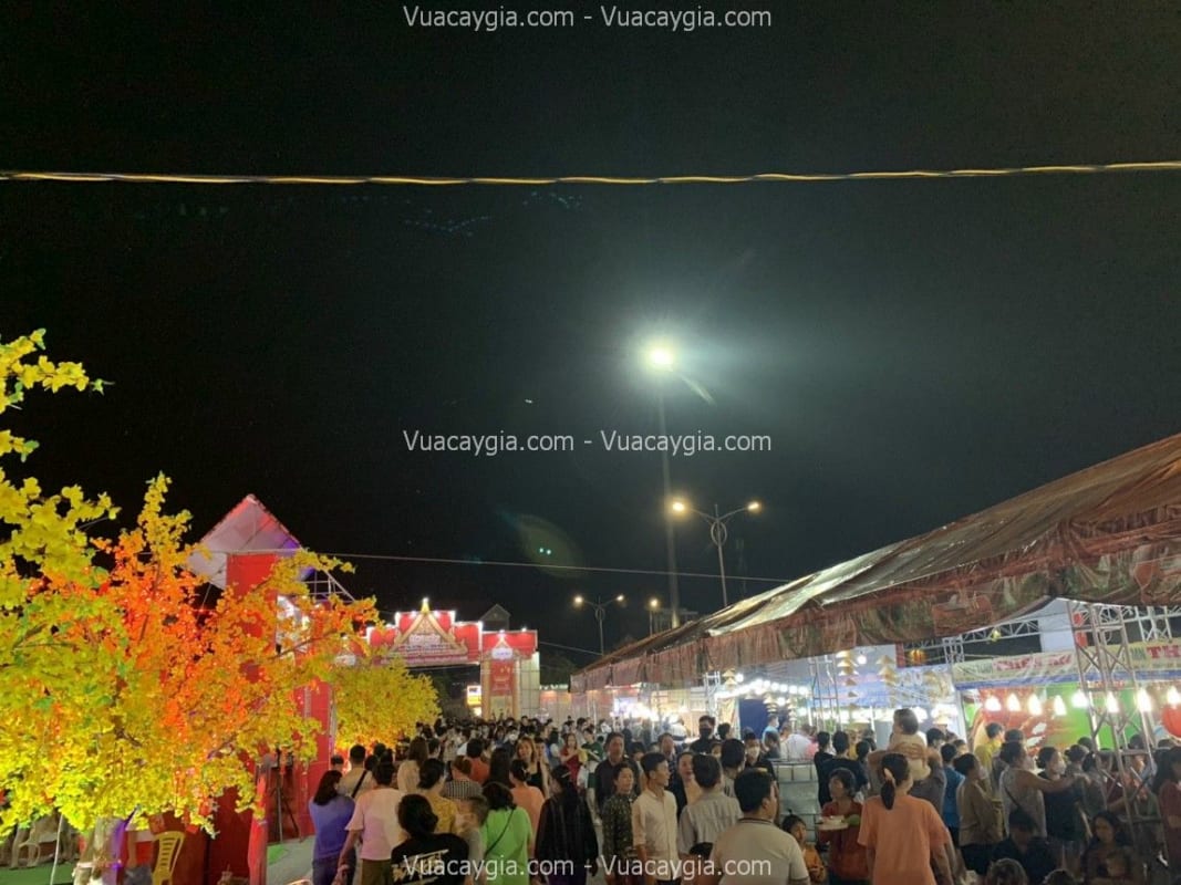 Thi công cây hoa đào giả Hà Nội