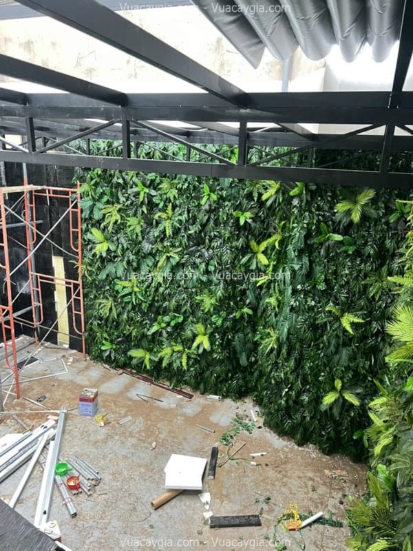Tường cây nhựa TPHCM Tường cây nhựa TPHCM